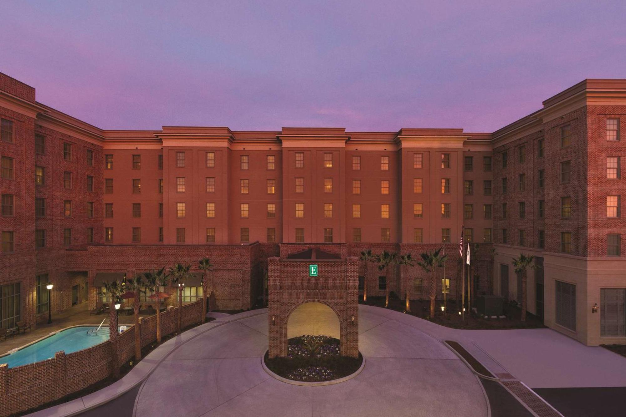 Embassy Suites Savannah Historic District Dış mekan fotoğraf
