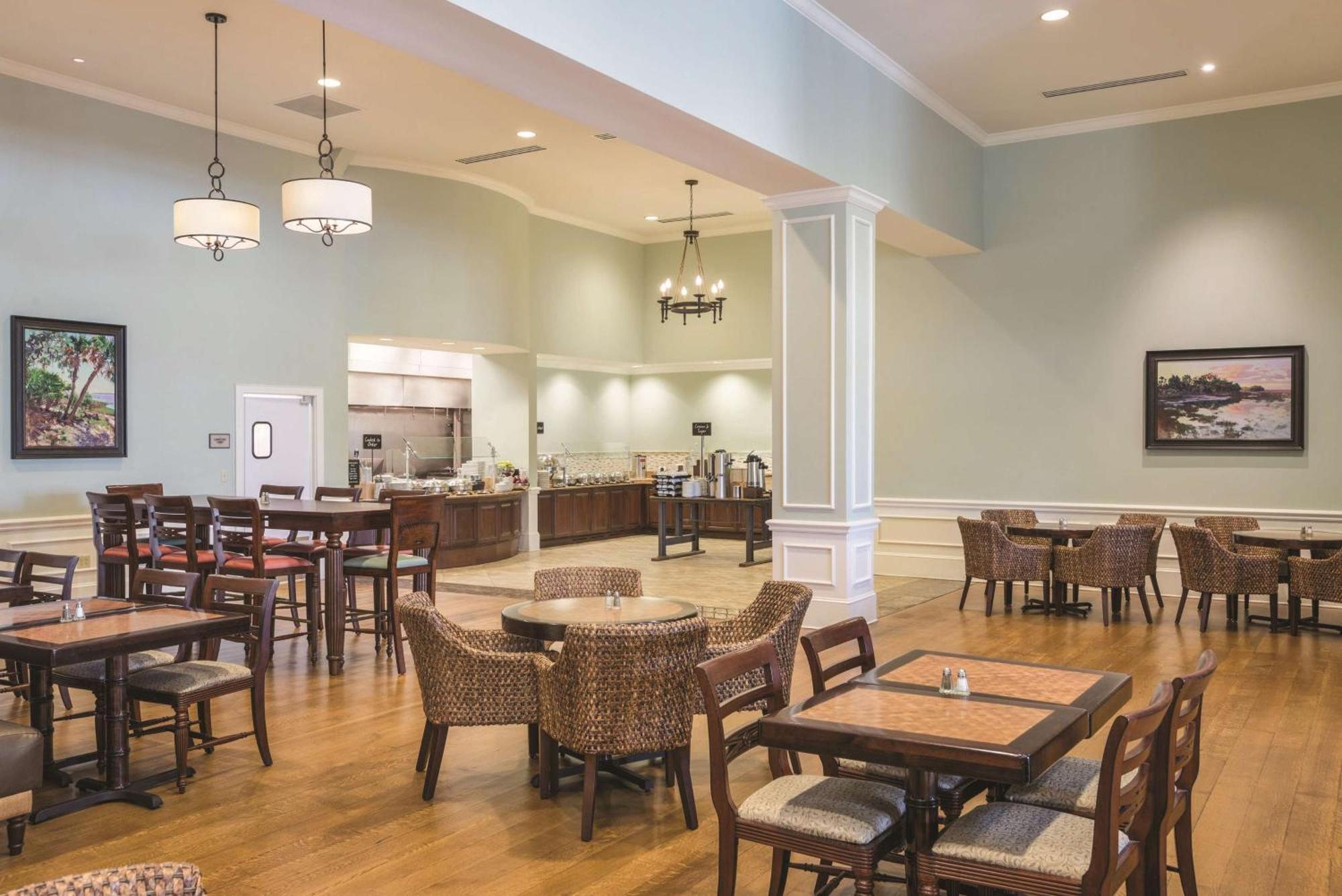Embassy Suites Savannah Historic District Dış mekan fotoğraf